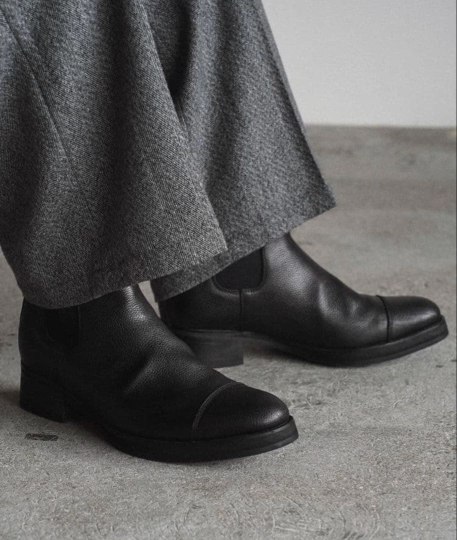 Shiun GRAIN CHELSEA BOOTS 37