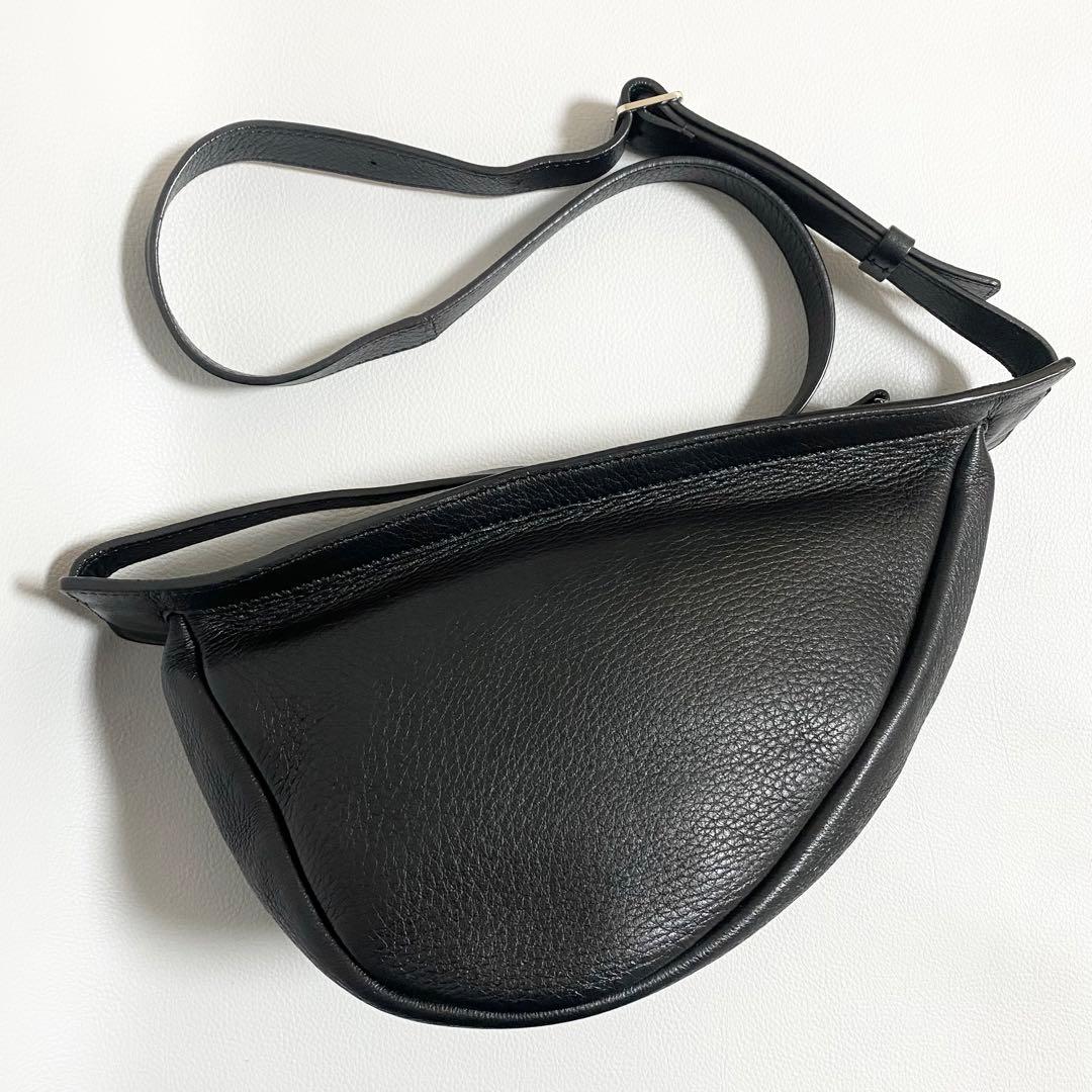 THE ROW / スモール Slouchy Banana バッグ レザー Small Slouchy Banana Bag Black – The Row