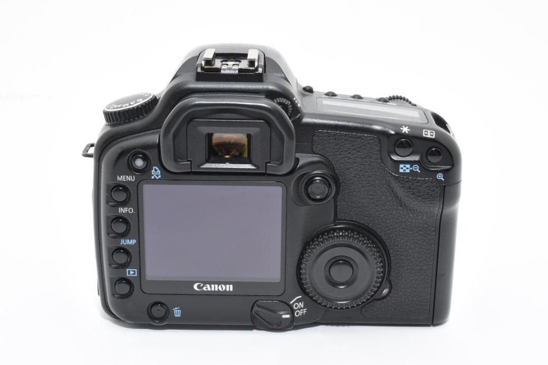 《 美品 》　キャノン　Canon EOS 30D レンズセット 18−55mm