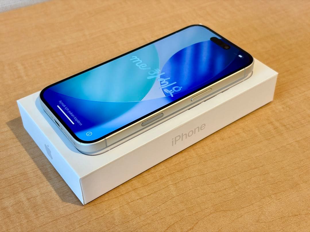 iPhone16 無印 ホワイト 本体 箱付き iPhone 【国内版SIMフリー・新品未開封】iPhone16 256GB ホワイト