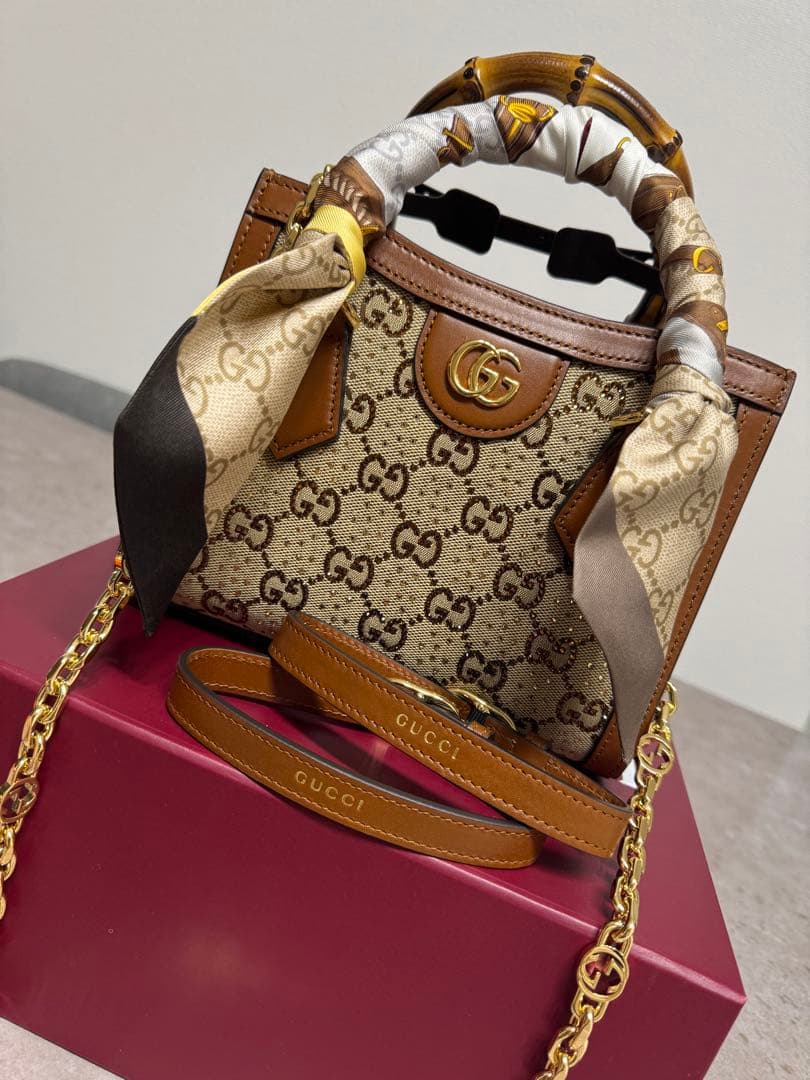 新品】〔グッチ ダイアナ〕クリスタル ミニ トートバッグ - メルカリ