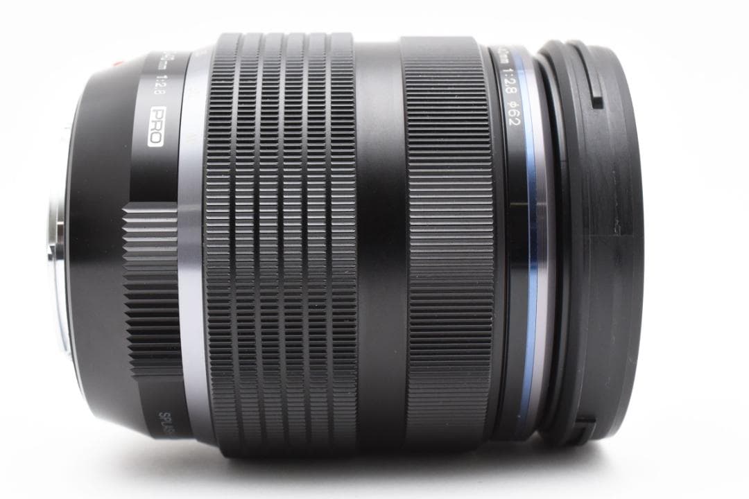 OLYMPUS 12-40mm F2.8 PRO《防塵防滴のタフなマクロ》