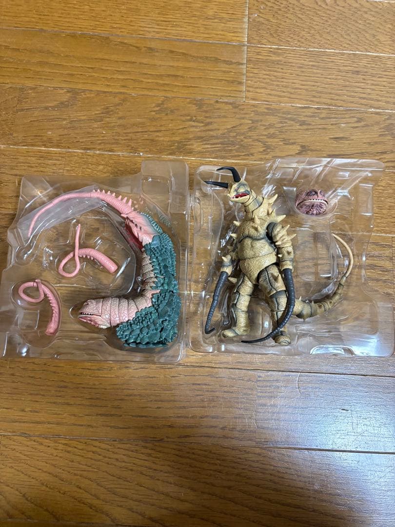 SHフィギュアーツ S.H.Figuarts ツインテール グドン ウルトラマン