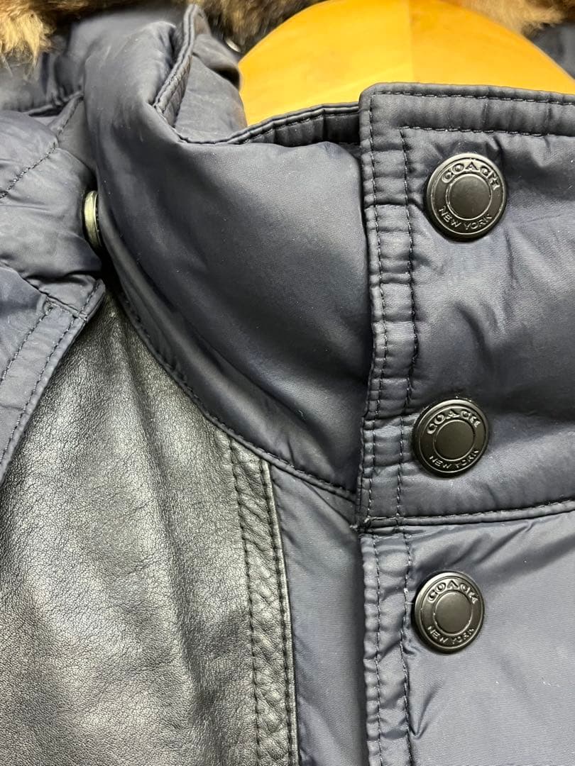 COACH コーチ レザー切り替え ダウンジャケット 紺 M メンズ - メルカリ