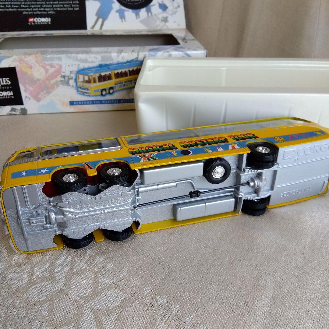 ビートルズ マジカルミステリーツアー バス コーギークラシックス