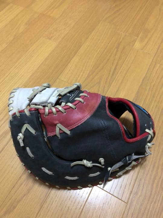 ミズノ社製 小笠原道大選手モデル 軟式 ファーストミット - メルカリ