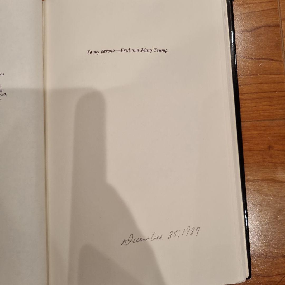珍しい1987年初版 美品】トランプ大統領『The art of deal』 - メルカリ