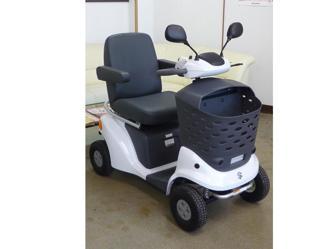 ほぼ全国送込♪ セニアカーET4DB現行2024年製電動四輪車いすシニアカー