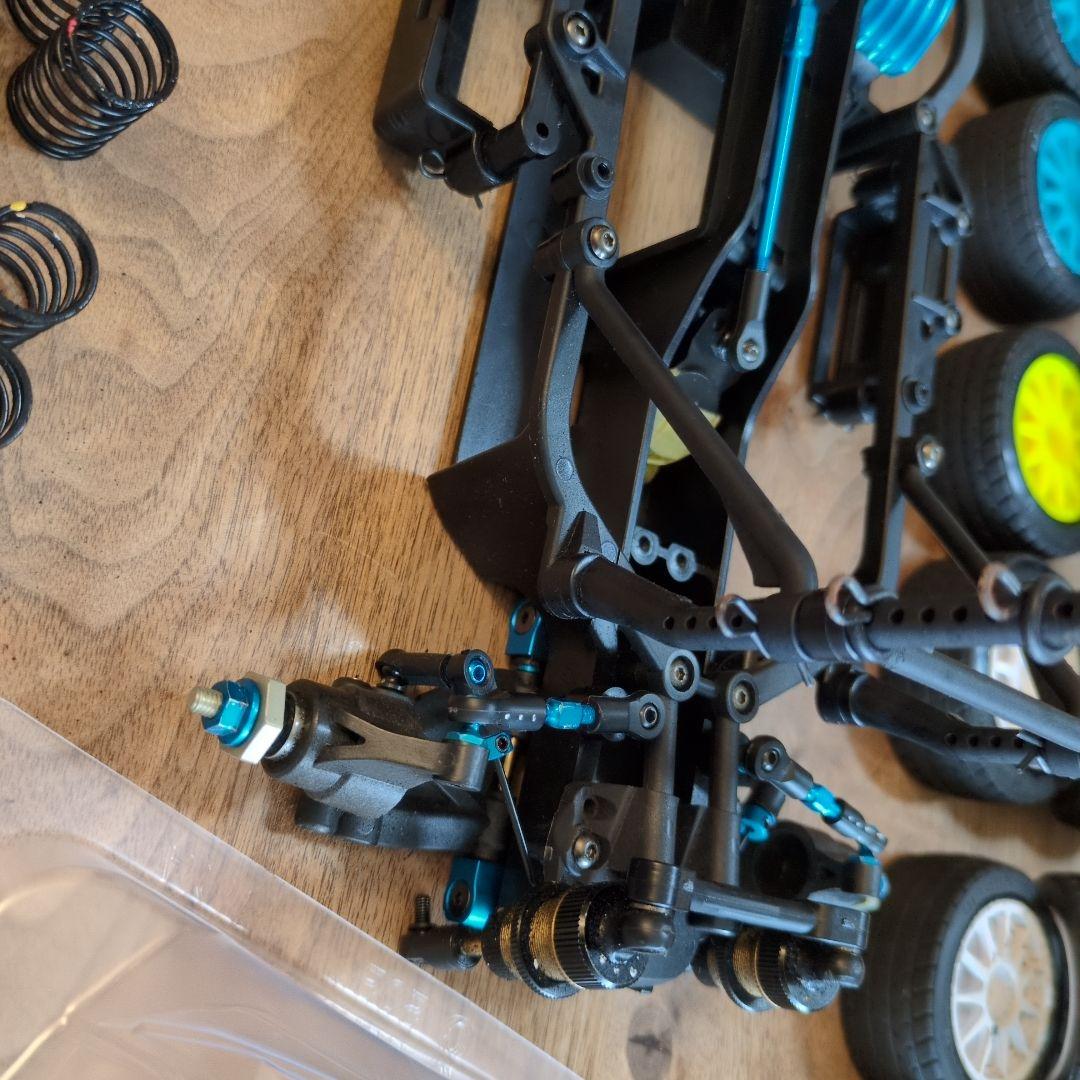 タミヤ M07ほぼR仕様 ヤリス軽量ボディ 60Dタイヤ スプリング各種