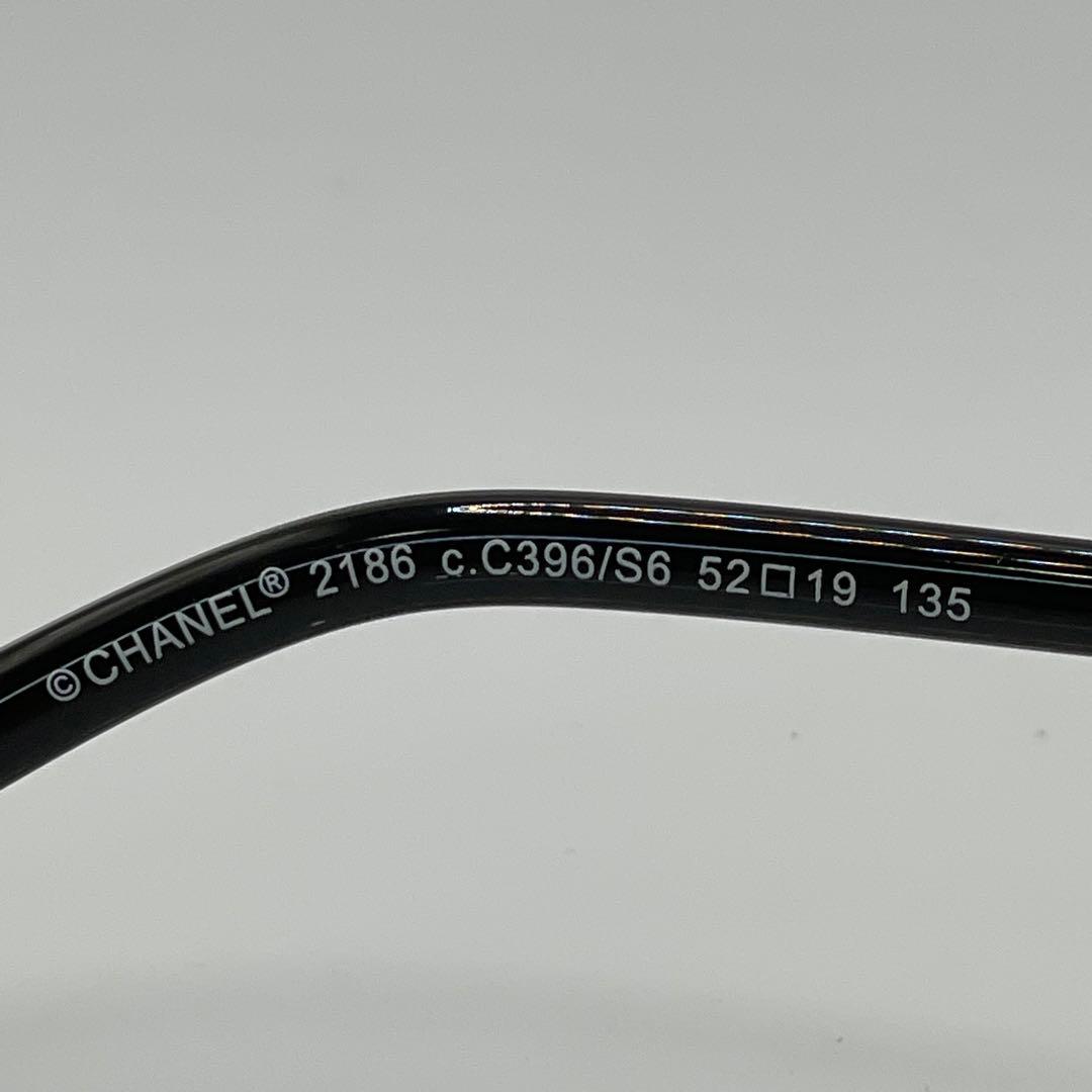 CHANEL 眼鏡用フレーム チェーンストラップ付ゴールド - メルカリ