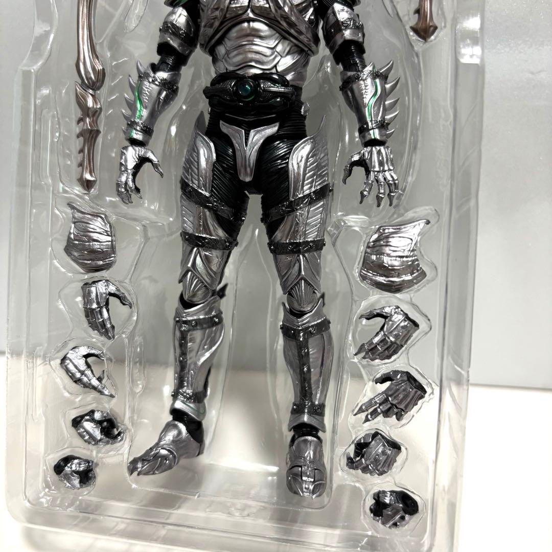 S.H.Figuarts 仮面ライダーブラックサン＆シャドームーン　セット