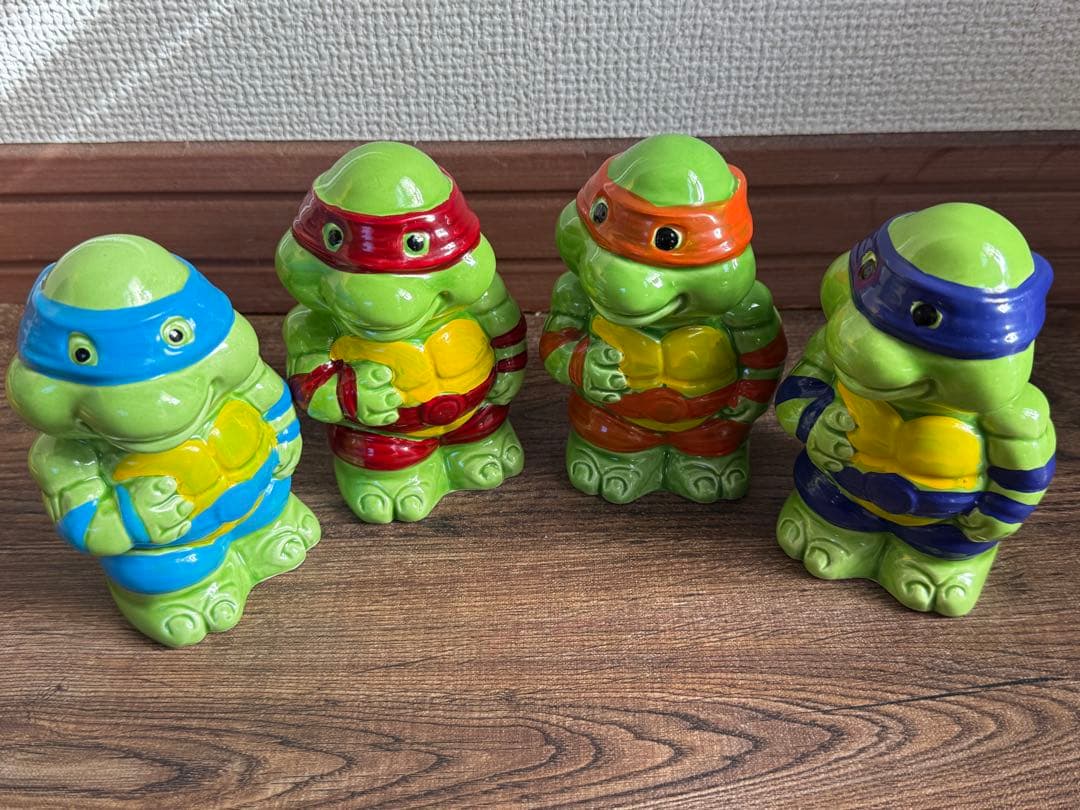 激レア ４体セット ミュータントタートルズ 陶器製　貯金箱 忍者タートルズ Amazon.co.jp: Teenage Mutant Ninja Turtles Playmates Toys ティーン
