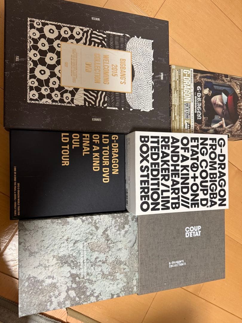 G-DRAGON DVDまとめ売り G-DRAGON/G-DRAGON 2013 WORLD TOUR - メルカリ