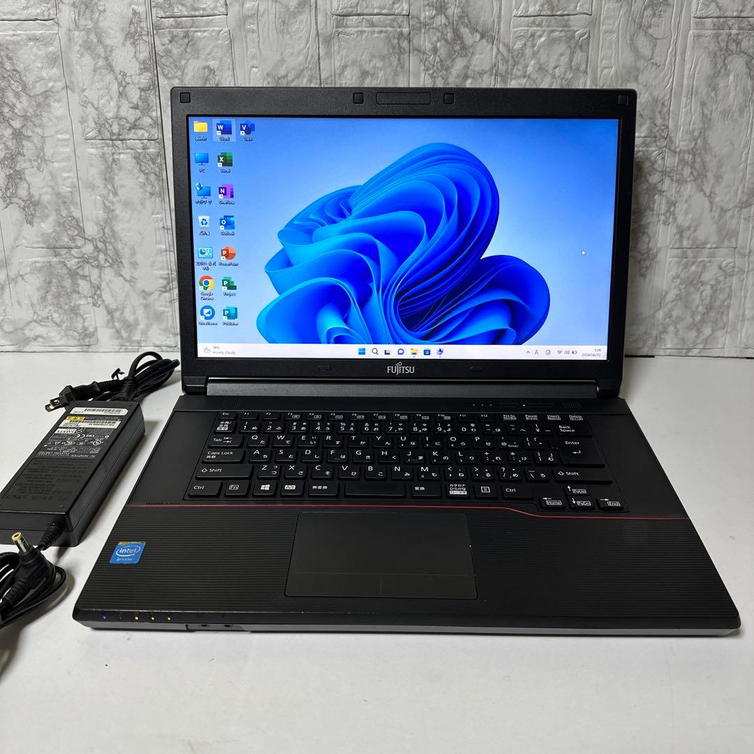 FUJITSUノートパソコン　DVD Windows11Pro オフィス付き 富士通（FUJITSU） ノートパソコン Office搭載 新品 同様 windows11