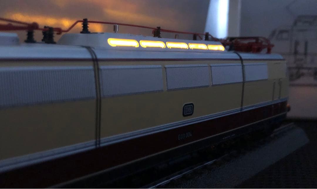 鉄道模型 メルクリン 39573 E103(03)TEE色 ドイツ デジタル - メルカリ