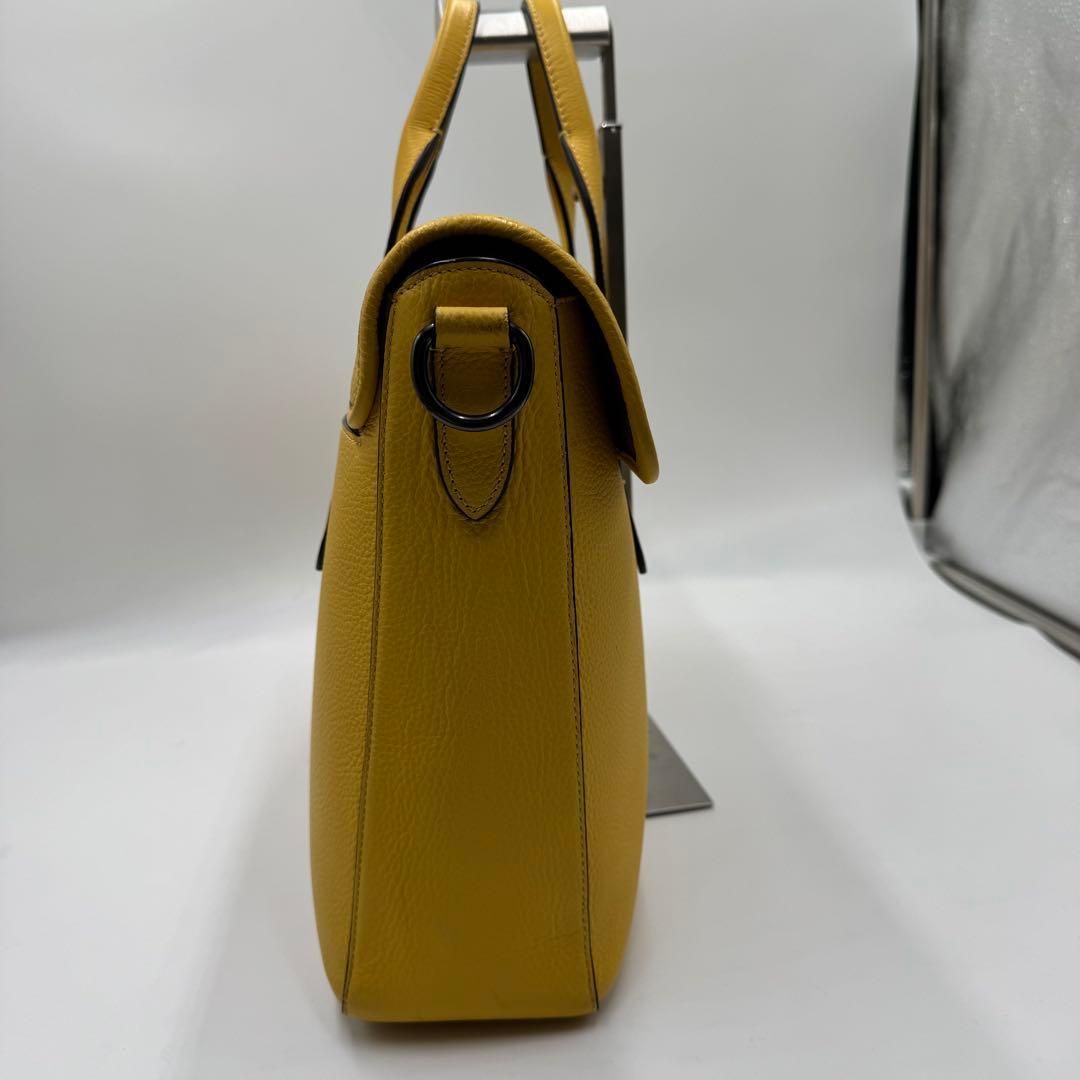 美品✨ コーチ サリバン ブリーフケース 2way ビジネス A4 レザー 黄色