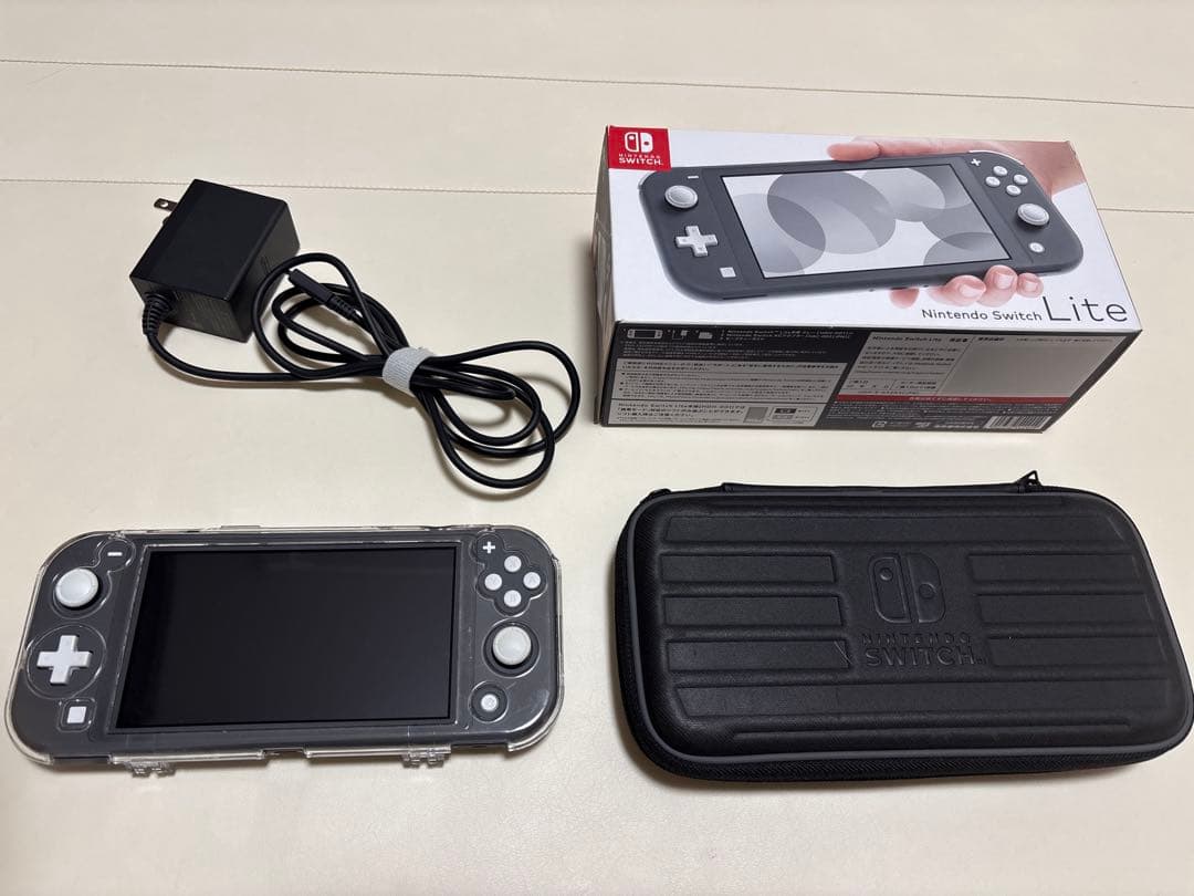 ヨ*ウ様 Nintendo Switch Lite 本体、充電器、箱、カバー、ケ Amazon.co.jp: Nintendo Switch Lite対応-収納カバー内蔵10000 mAh電源