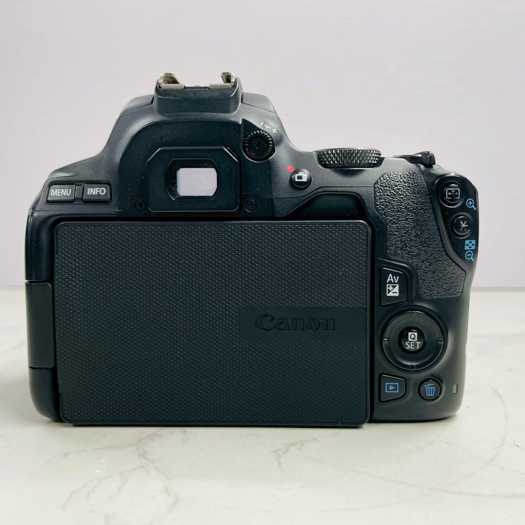 Canon EOS Kiss X10 ボディ ショット数47,000回以下 - メルカリ