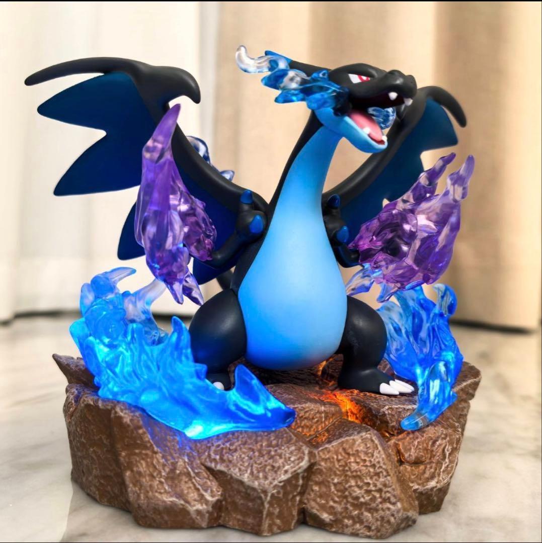 メガリザードンX フィギュア 炎のエフェクト付き LEDライト付き 新品