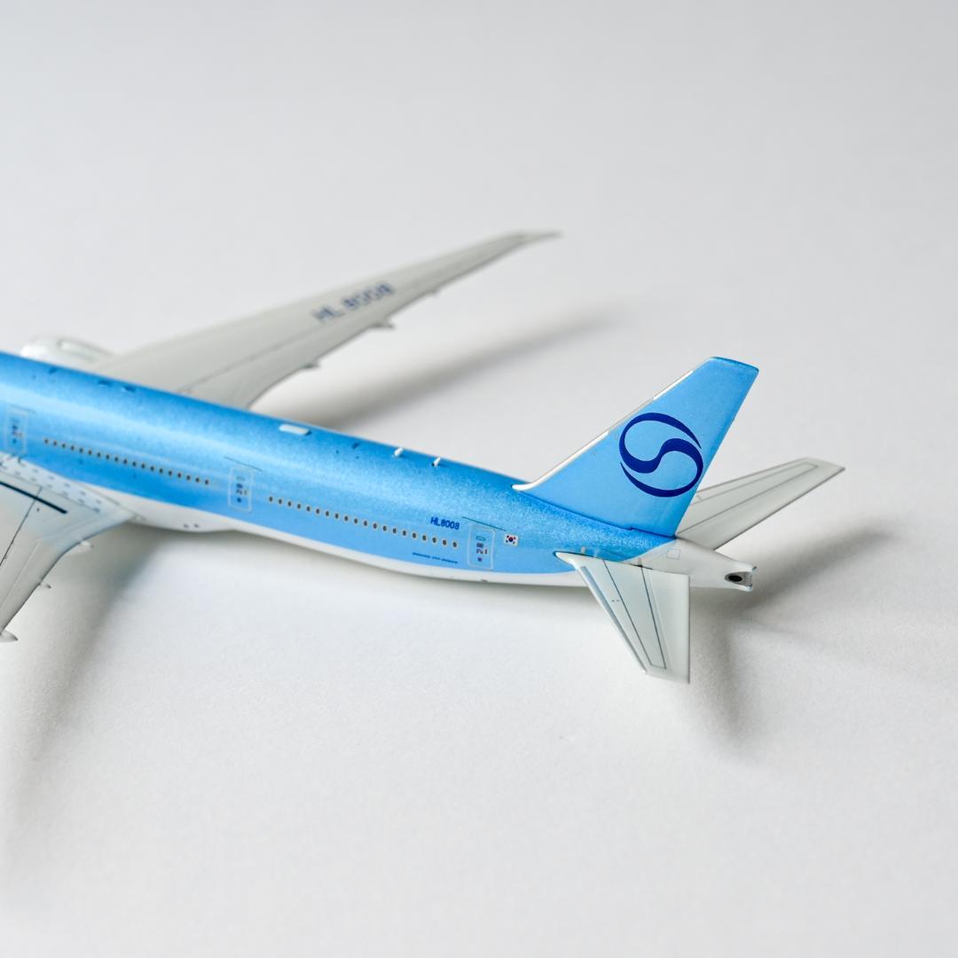 ☆猫好きマー君様☆大韓航空 B777-300ER 新塗装 ギア着脱可