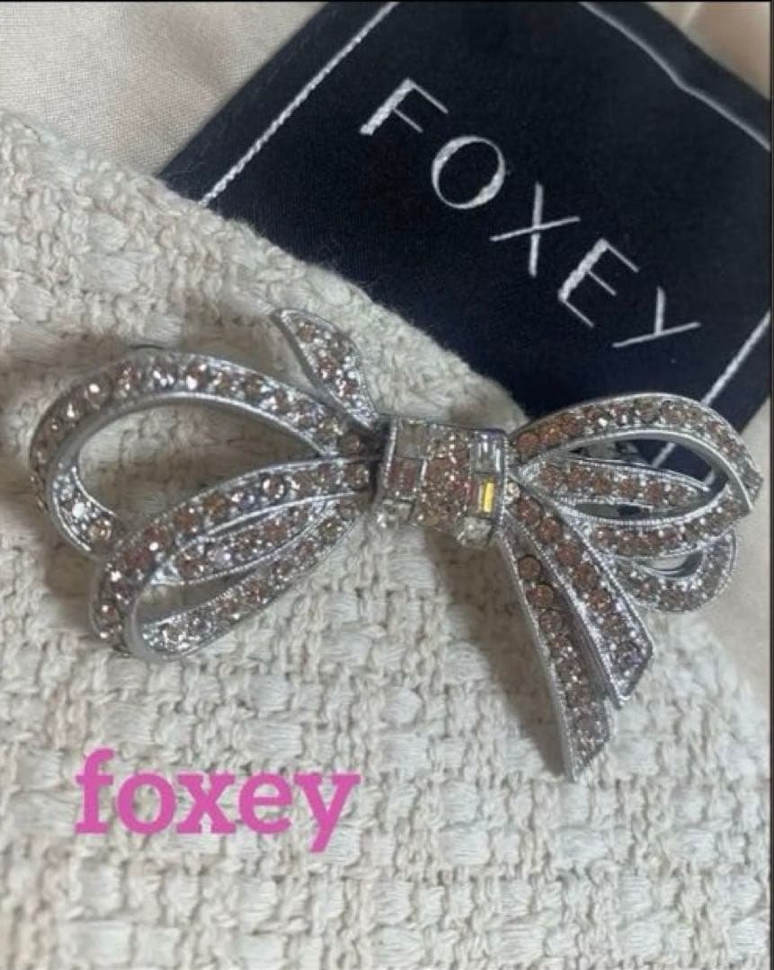 【美品】FOXEY ˚✧₊リボン型ブローチ˚✧₊⁎ FOXEY - フォクシー リボンブローチの通販 by グリーンshop