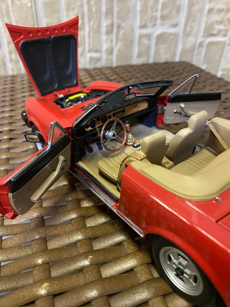 箱付き】FIAT 124 SPIDER オートアート フィアット - 自動車買う