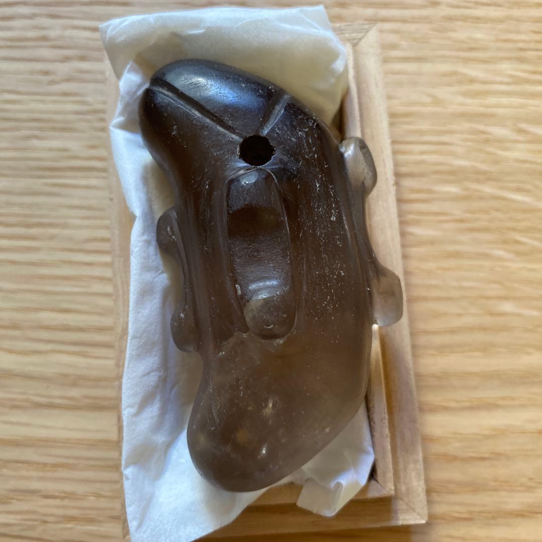 古墳期 煙水晶製 特大型7.5cm 丁字彫り子持ち異形勾玉｜伝