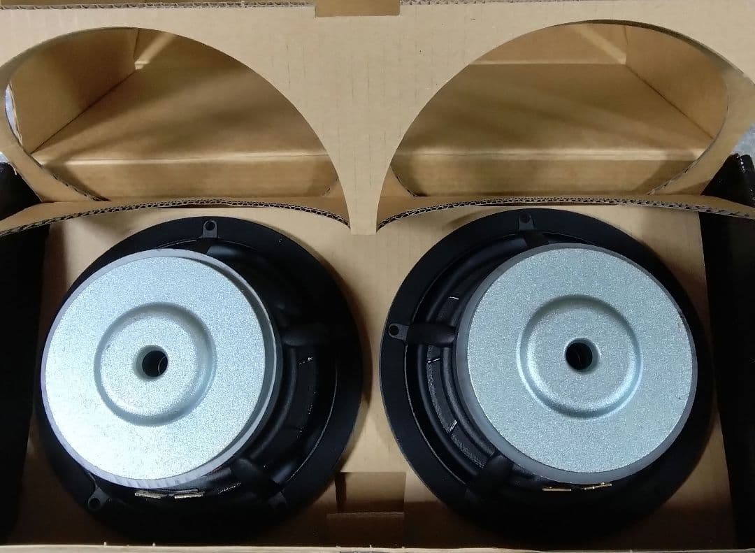 SCAN -SPEAK 　18W/8531G00 　新品 2個セット