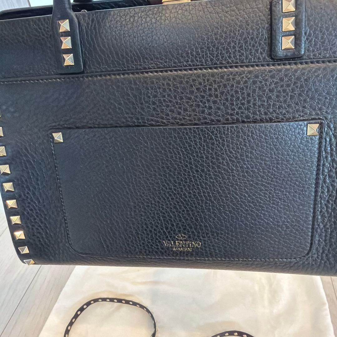 国内ヴァレンティノ購入スタッズ付きハンドバッグ - メルカリ