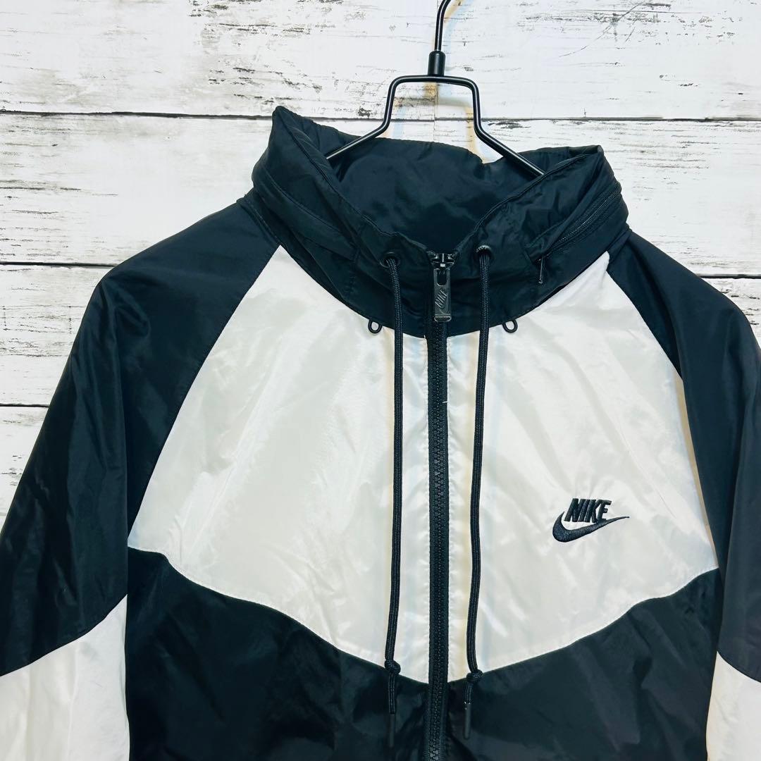 NIKE ナイキ ナイロンジャケット バックロゴ ブラック ホワイト XL