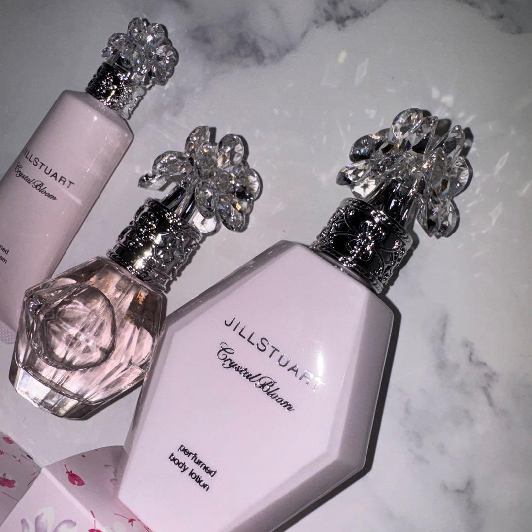 ジルスチュアート ボディローション ヘアミスト ハンドクリームの通販