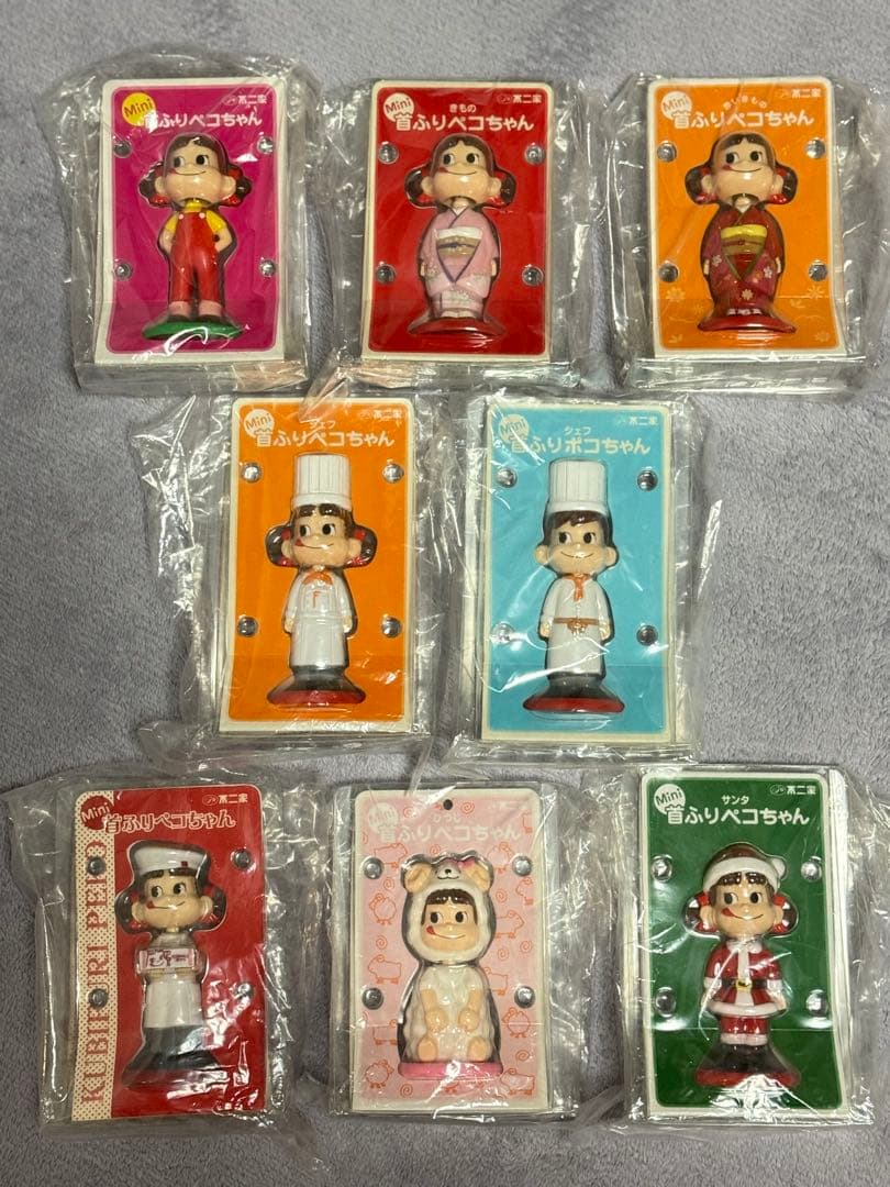 不二家　未開封　首ふりペコちゃん　ペコちゃん人形　首ふりポコちゃん　8種類 未開封保管品 不二家 首振り ペコちゃん人形 フィギュア 昭和レトロ