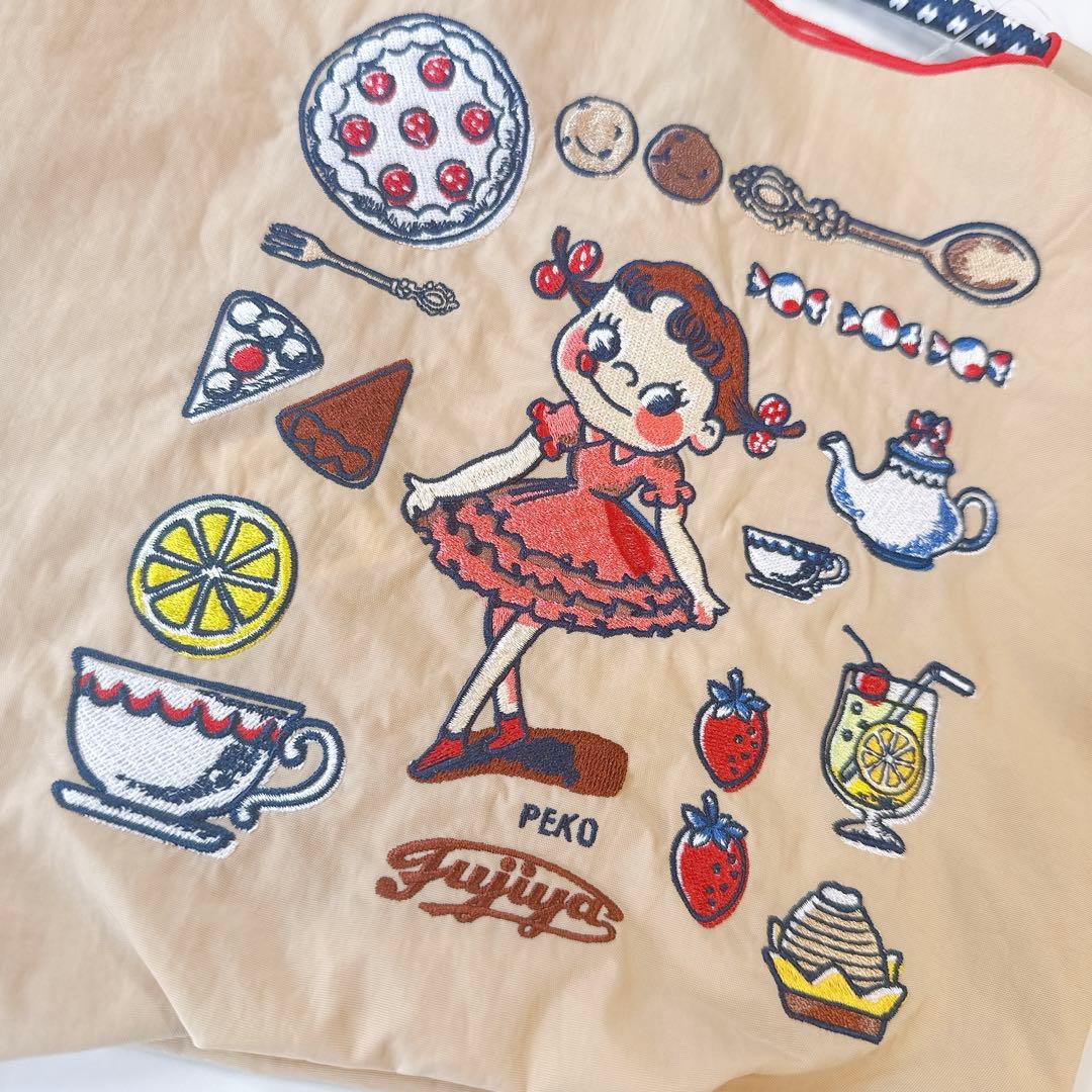 再販なし】新品未使用♡ ボールアンドチェーン×不二家 ペコちゃん