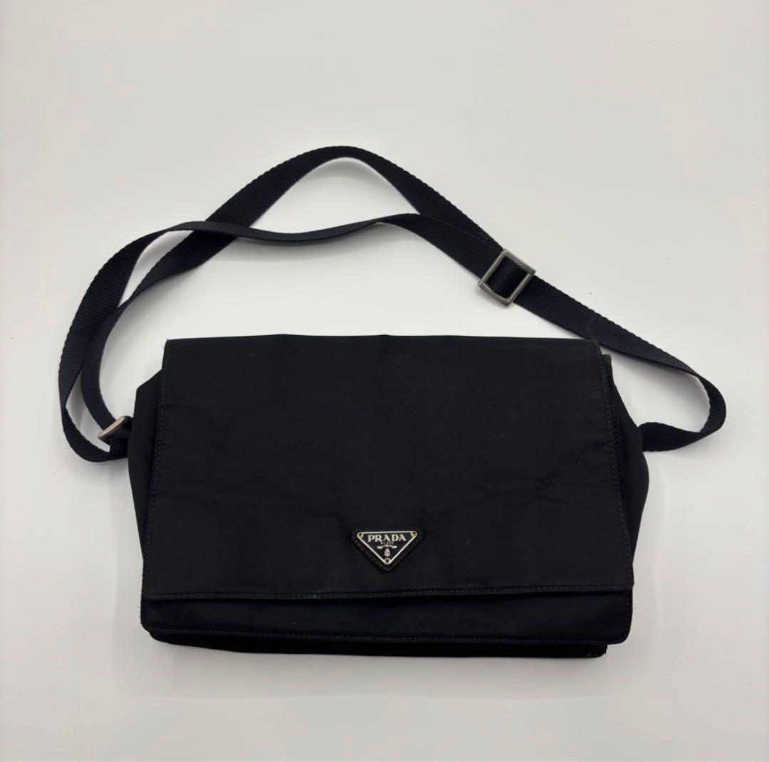 PRADA プラダ ショルダーバッグ メッセンジャー フラップ 三角ロゴ 楽天市場】【広尾店】 プラダ PRADA 三角ロゴ メッセンジャー