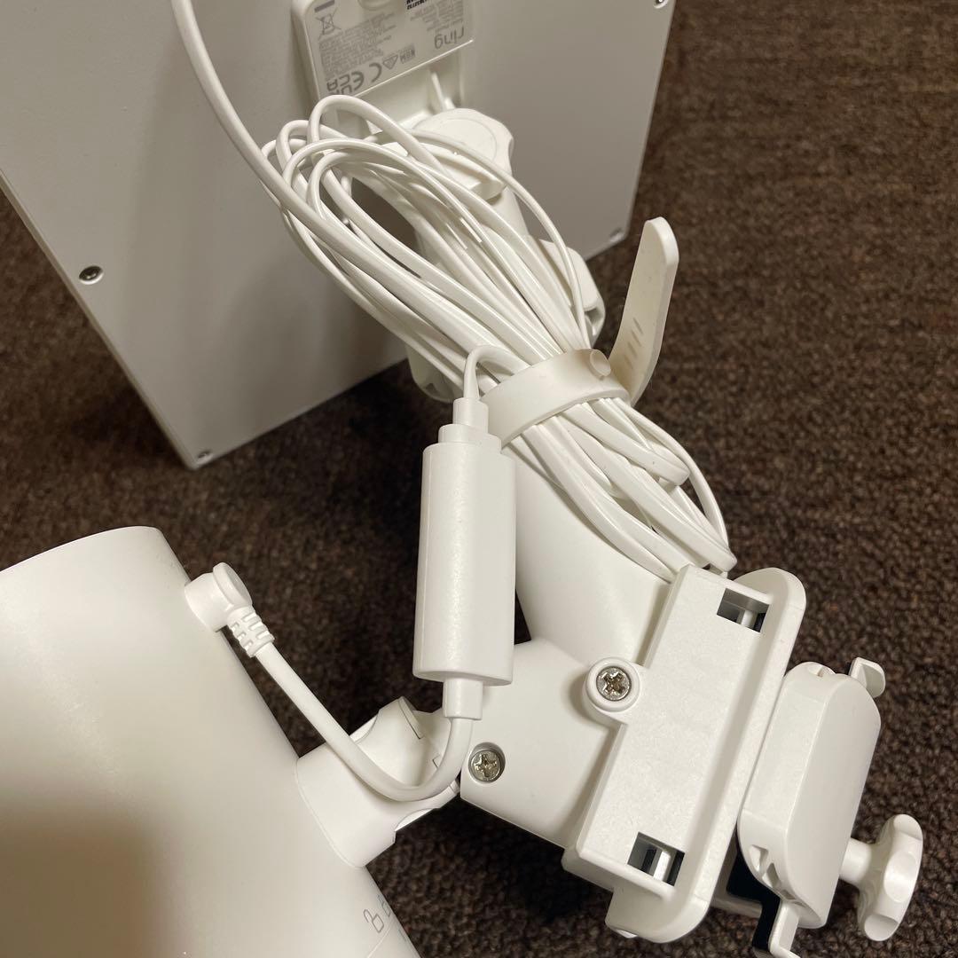 Ring 屋外用センサーライト付セキュリティカメラ+バッテリー+ソーラー