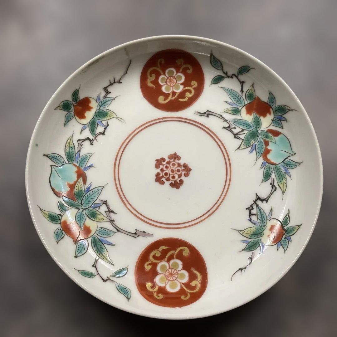 陶磁器 平皿 花と果実の 中国美術　大清乾隆年制　在銘 美しさの価値とは?】清朝粉彩花鳥紋輪花皿 乾隆帝時代 - ANTIQUE SAKURA