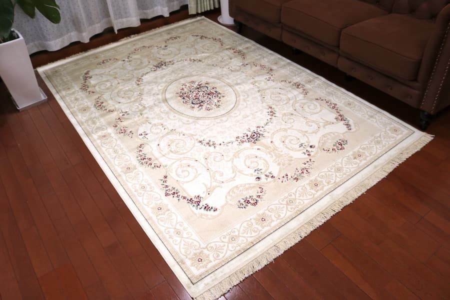 値上げ前の価格！ 早い者勝ちですペルシャ柄絨毯 160×230カーペット 訳