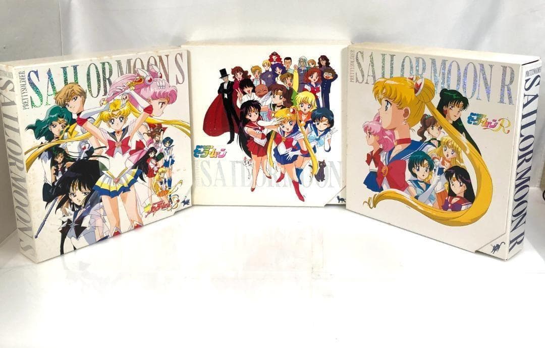LD,セーラームーンシリーズ LD-BOX 、33枚レーザーディスク　限定版 美少女戦士セーラームーン LD レーザーディスク 初代全話収録 【LDBOX