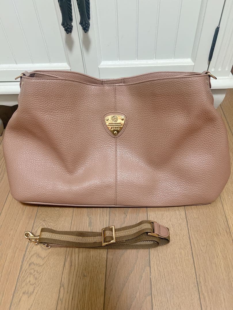 バッグ ATAO elvy ATAOで最初に誕生したアイコンバッグ「elvy+」 – ATAO LAND+(アタ