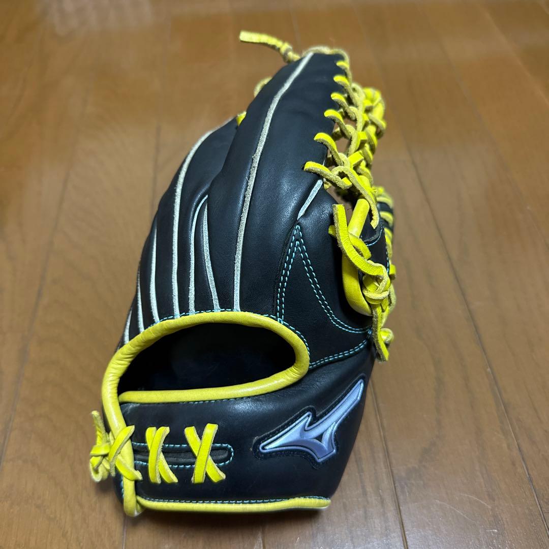 Mizuno 軟式グローブ 黒/黄 楽天市場】ミズノ グローブ・グラブ MIZUNO 軟式用メジャースタイル