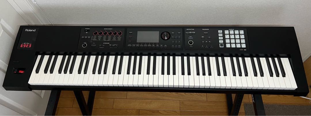 ROLAND FA-08　88鍵キーボードシンセサイザー ROLAND FA-08 ワークステーションシンセサイザー 88鍵盤 送料無料