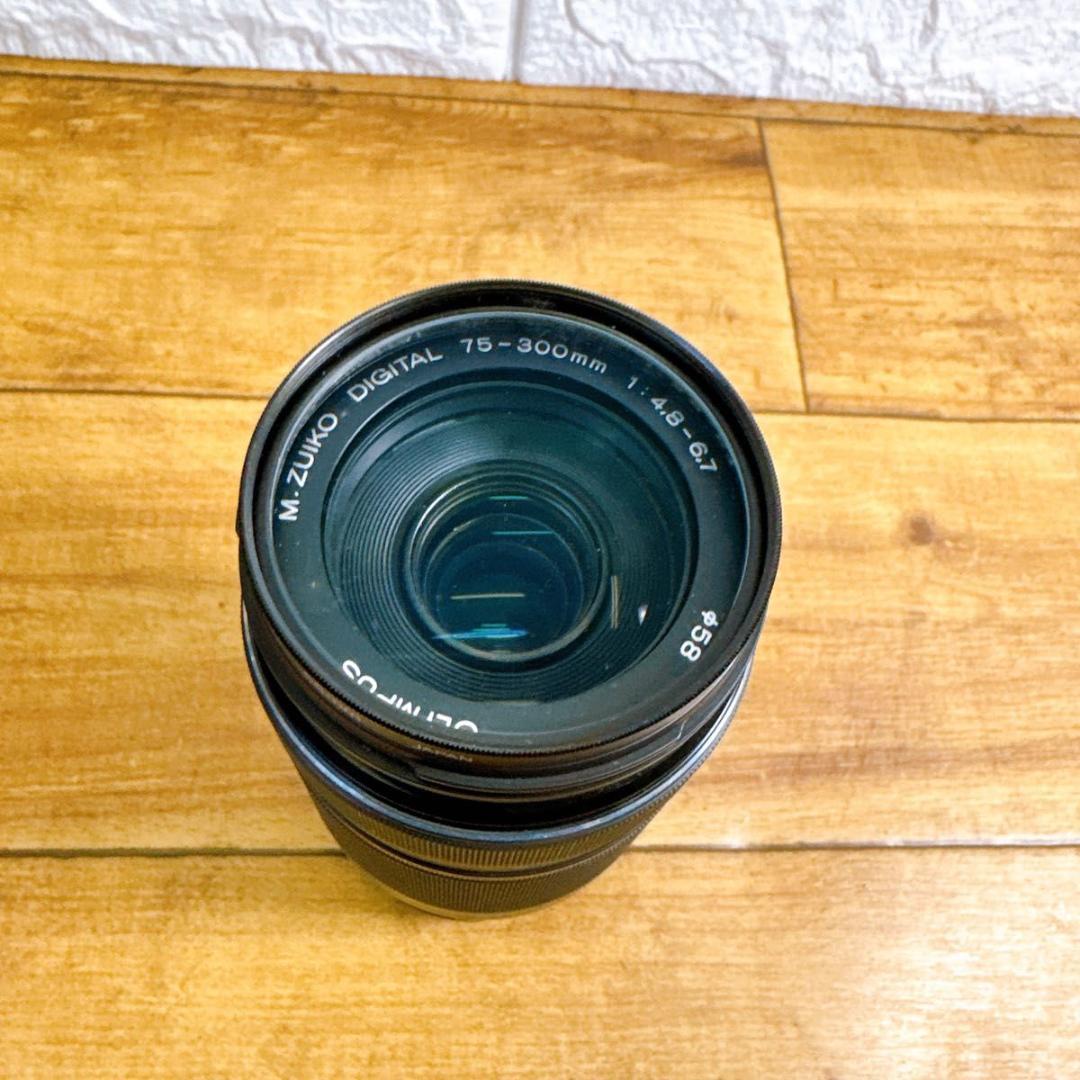 オリンパス　望遠 DIGITAL ED 75-300mm F4.8-6.7 II