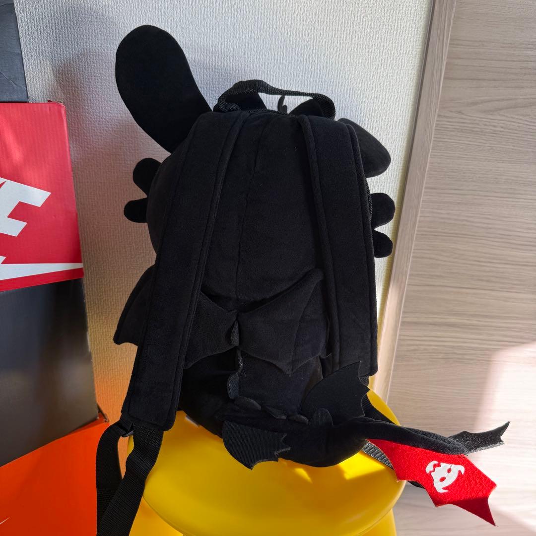 一生友子さん着用 ヒックとドラゴン ぬいぐるみ リュックサック - メルカリ