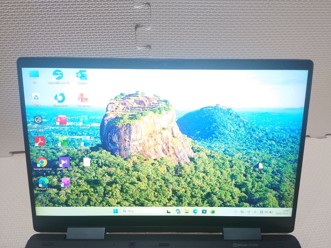 東芝Dynabook V83/i7-1185G7/2in1/Office21