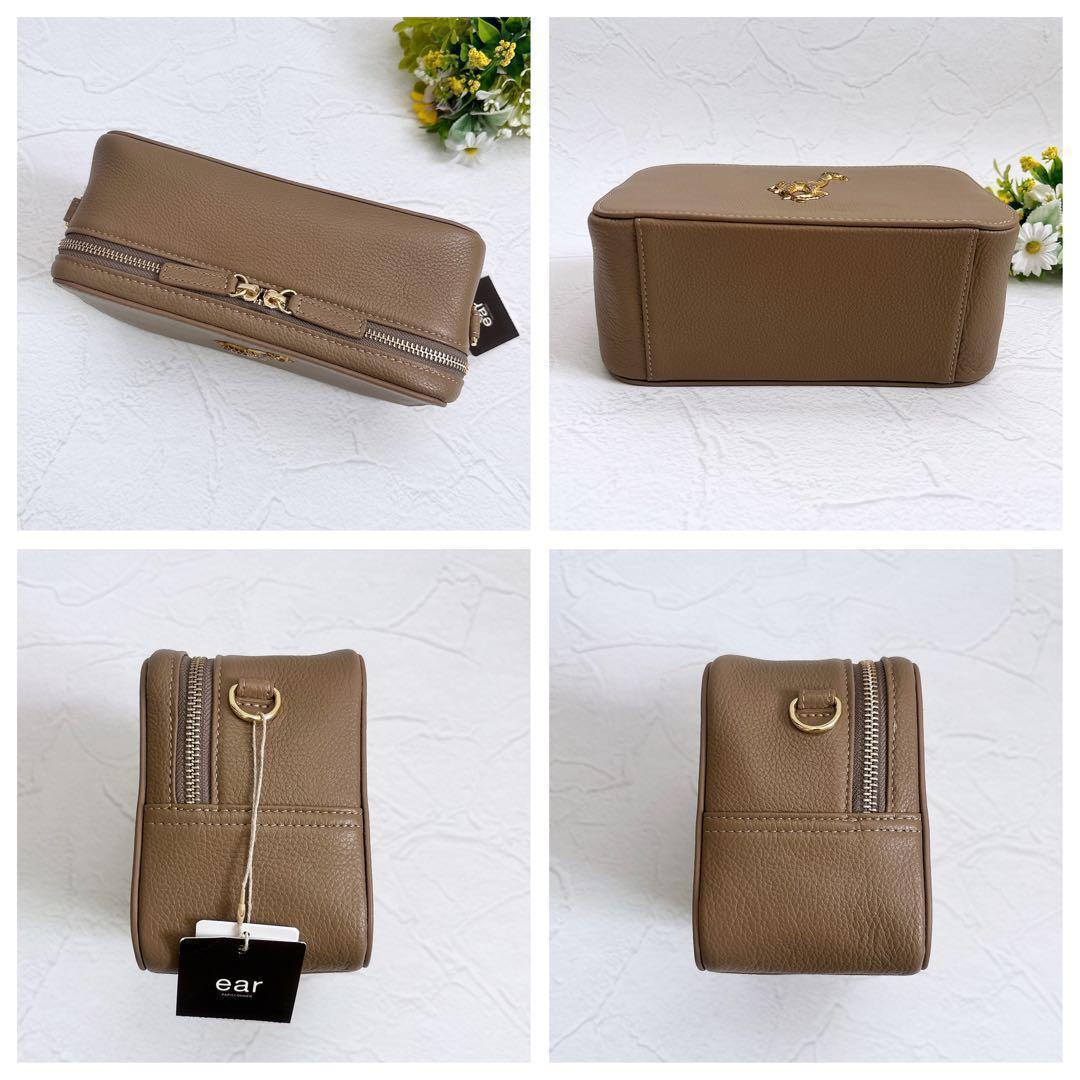 新品》Brooklyn Charm スクエアショルダーバッグ レザー モカ - メルカリ