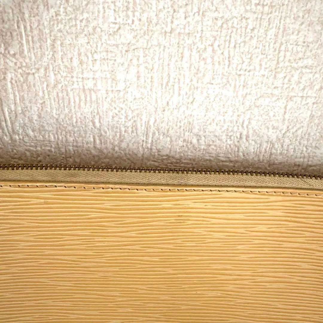 廃番品】ルイヴィトンエピ｜アクセソワールポシェット｜タッシリ