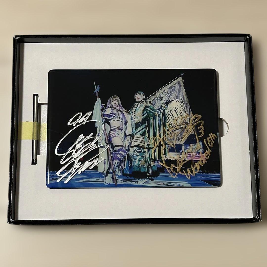 中野たむ 上谷沙弥 直筆サイン入り クリスタルグラフィ スターダム