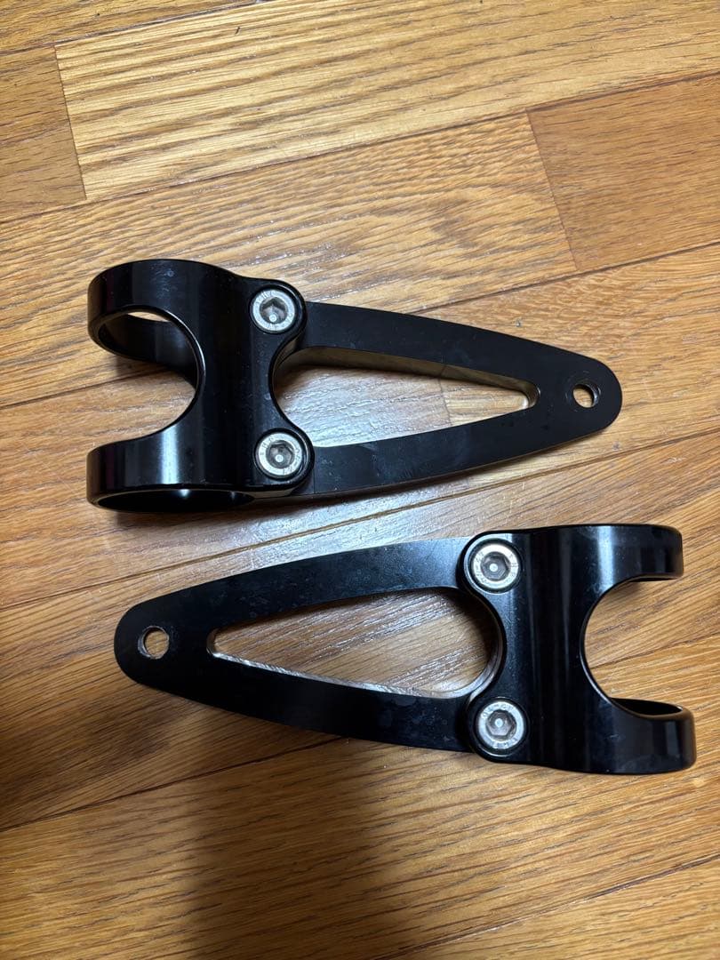 Motoneヘッドライトステー ボンネビルt120 - メルカリ