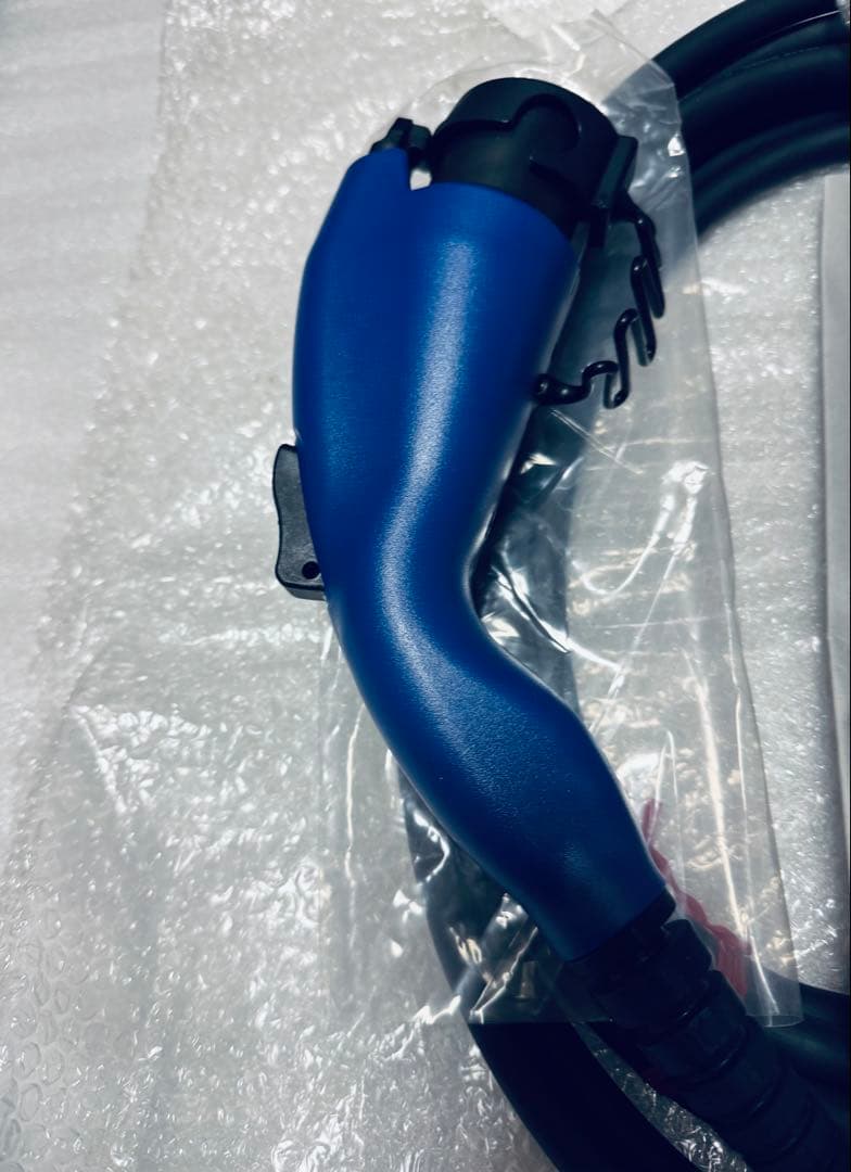 新品未使用 レクサス純正 PHV充電ケーブル 200V G9060-76010 - メルカリ