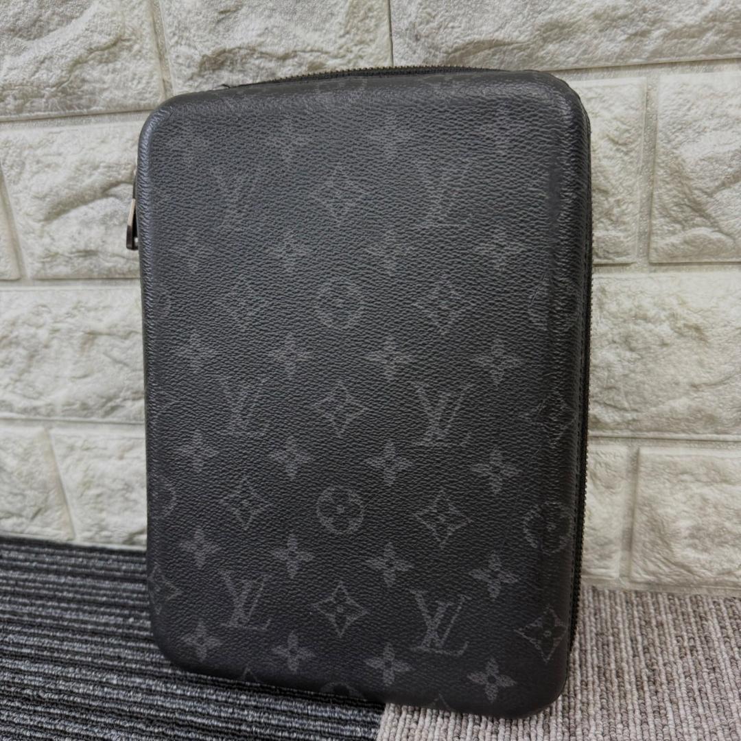 Louis Vuitton　ルイヴィトン　iPad　ケース　モノグラム LOUIS VUITTON（ルイ・ヴィトン） iPadケース/クラッチバッグ 限定